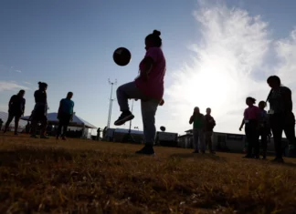 Una nueva instalación del ICE podría acelerar deportaciones de familias y niños