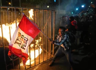 Keiko Fujimori ante el reto de acabar con una década de inestabilidad política en Perú