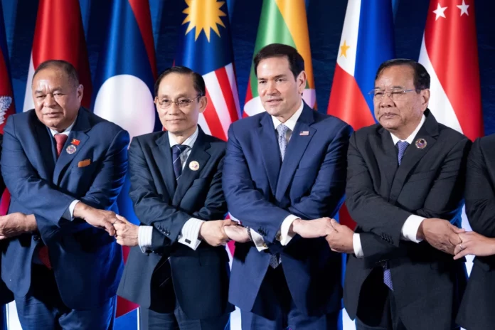 Rubio dice a líderes asiáticos que exigencias de Irán sobre Ormuz sentarían un precedente peligroso