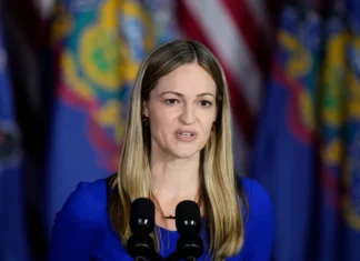 Candidata demócrata apunta a centros de datos para sacar a republicano en Pensilvania