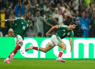 México encuentra su mejor versión, supera 2-0 a Ecuador y avanza a octavos del Mundial