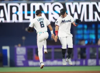 Conine pone a Marlins arriba con jonrón emergente en victoria 8-6 ante Filis