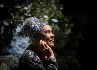 Muere a los 99 años la artista Betye Saar, cuya obra refleja la identidad negra