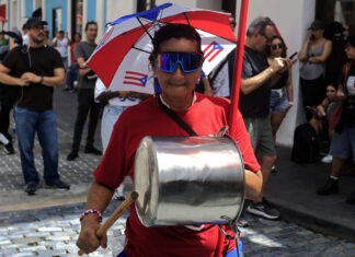 Grupos en Puerto Rico exigen la salida de ente fiscal impuesto hace 10 años