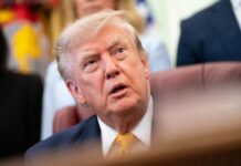 Banco argumenta que cerró cuentas de Organización Trump por posible «lavado de dinero»