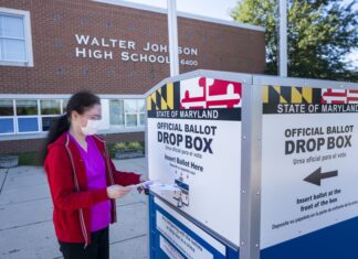 Jueza federal deniega la petición de Trump para desbloquear la reforma de voto por correo voto
