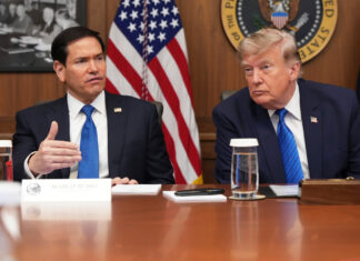 Cómo el gobierno de Trump está ampliando su ofensiva migratoria hacia quienes ingresan legalmente