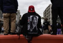 Tupac Shakur, el mito del hip hop que sobrevivió a su muerte y a un crimen sin respuestas Tupac Shakur