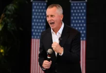 Misión imposible: un exrepublicano intenta probar que los demócratas pueden ganar en Florida