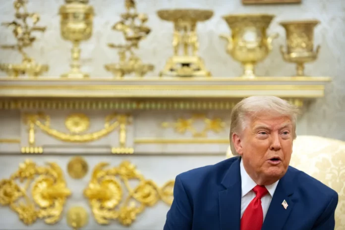 57 funcionarios de Trump son ultrarricos, con patrimonios de $100 millones o más