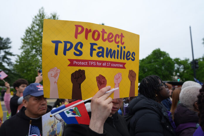 Nueva York brinda ayuda a sus empleados haitianos cesados tras fin del TPS TPS