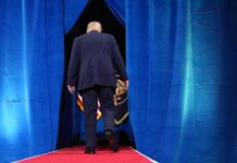 Trump aún insinúa postularse por tercera vez, pero habla más de la vida tras 2028