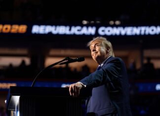 Trump celebra el «gran éxito» de su inusual convención republicana