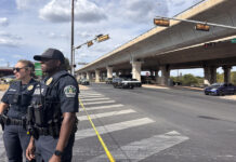 El Gobierno de Trump investiga disparos de ICE a migrante venezolano que repartía comida