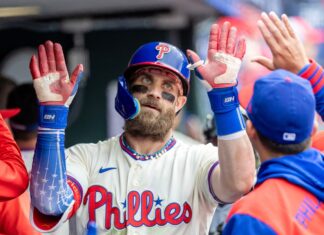 Los Filis vencen 7-3 a los Rays y aseguran el último comodín de la Liga Nacional Filis