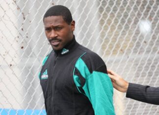 Lawyer: Ex-NFL star Antonio Brown to avoid prison with reduced charge in attempted murder case