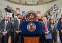 EE. UU.: Presentan demanda por norma de Trump que negaría green cards a quienes pidan ayuda pública