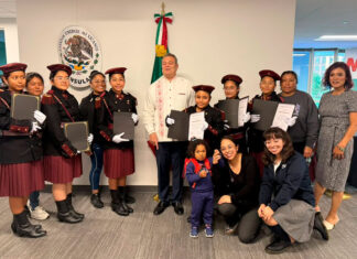 Reconocen en el Consulado de México a la Escolta Mexicana de Filadelfia