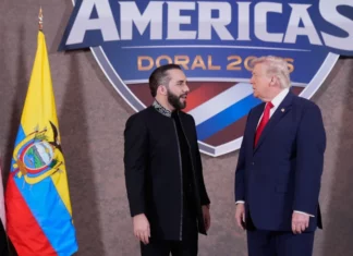 Silencio de gobierno de Trump aviva esperanzas de 200.000 salvadoreños de estar protegidos en EE. UU.