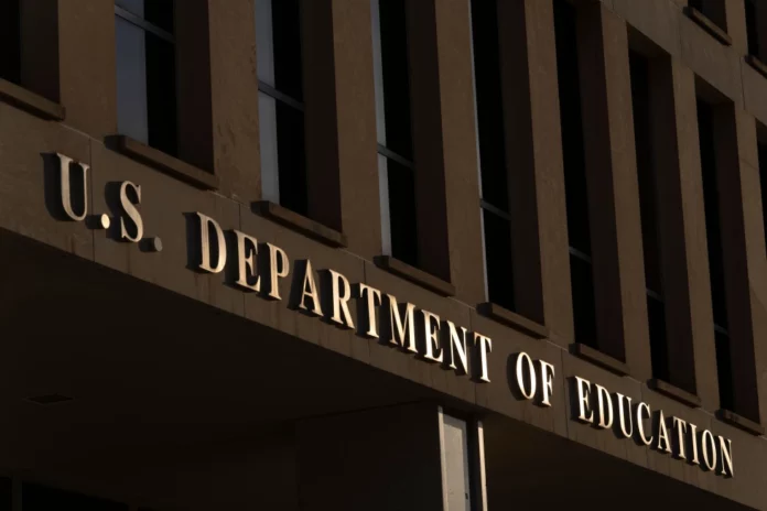 Gobierno de Trump elimina datos sobre acoso por género en encuesta de derechos civiles escolares