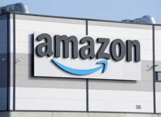 Exempleadas presentan demanda colectiva contra Amazon por discriminación a embarazadas
