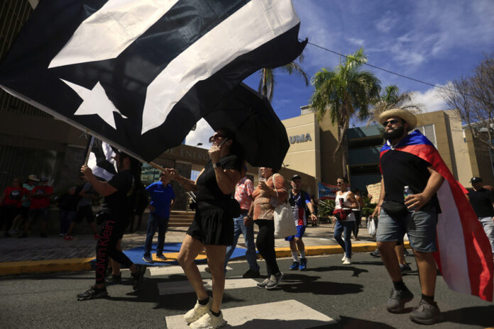 La subida de la factura de la luz y frecuentes apagones detona en protestas en Puerto Rico luz