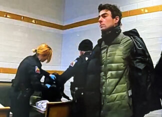 La Fiscalía divulga el video del arresto de Luigi Mangione en un McDonald’s de Pensilvania Luigi Mangione