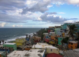 El 42 % de Puerto Rico ha perdido más del 15 % de su población en 25 años