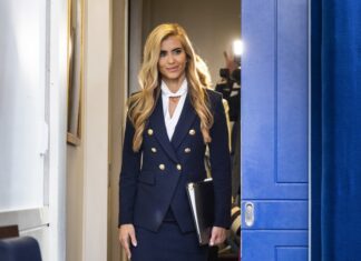 ¿Quién es Katie Zacharia, la nueva portavoz de Trump en la Casa Blanca?