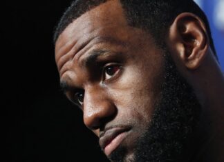 LeBron James, al mando del último súper equipo de la NBA