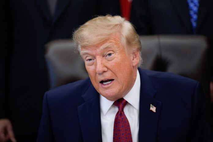 Trump desata críticas por decir que Irán puede "destruir" Los Ángeles o San Diego