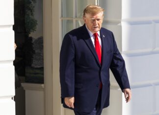 La ciudad de San Antonio demanda a Trump para frenar un centro de detención en una bodega