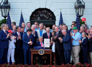 EE. UU. se prepara para expulsar de Medicaid a inmigrantes con estatus legal, incluidos refugiados y víctimas de trata sexual