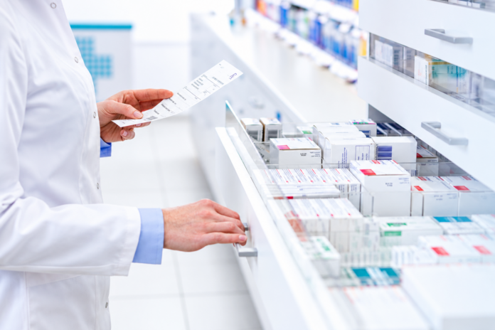 Nuevo informe: los precios de los nuevos medicamentos aumentaron