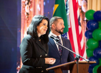 The Brazilian community now has its own chamber of commerce comunidad