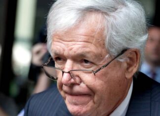 Muere a los 84 años Dennis Hastert, expresidente republicano de la Cámara que fue preso