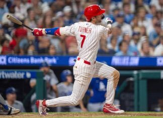 Phillies put Trea Turner on notice. Get better at shortstop or find another position