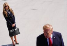La secretaria de prensa de la Casa Blanca, Katie Zacharia, deja el cargo tras sólo 5 días