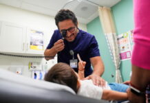 Recortes de Trump a Medicaid dejan sin cobertura a refugiados y otros inmigrantes
