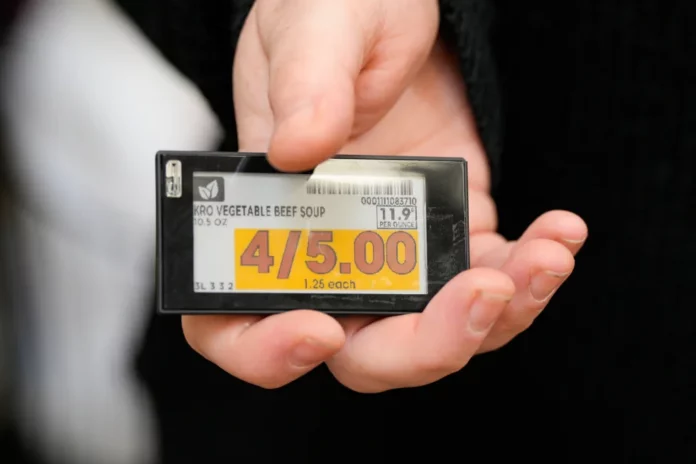 Aumenta la inquietud de consumidores mientras minoristas de EEUU adoptan precios con IA