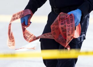 Al menos cuatro muertos en un tiroteo en una escuela de primaria en Oregón (EE. UU.)