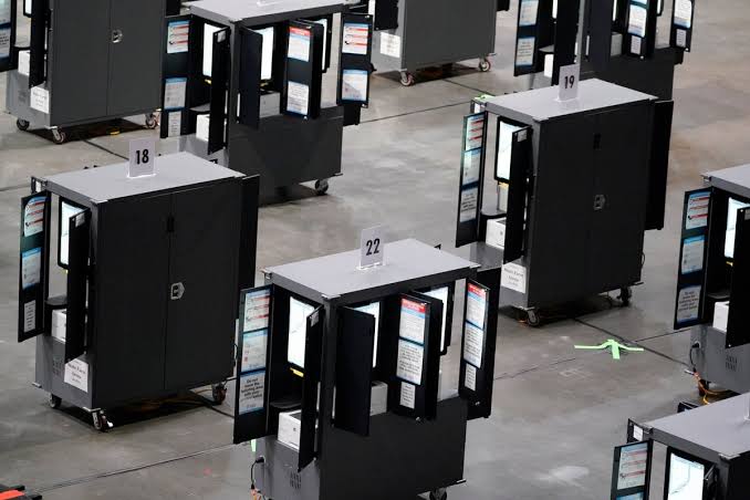 Demócratas ven entusiasmo de votantes en recaudación de pequeños donantes antes de las legislativas