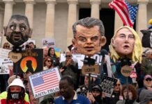 Protestas de No Kings contra Trump impulsan el voto anticipado en todo el país