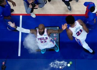LeBron James inicia su año 24 en la NBA con Filadelfia y persigue un 4to título con 4 franquicias